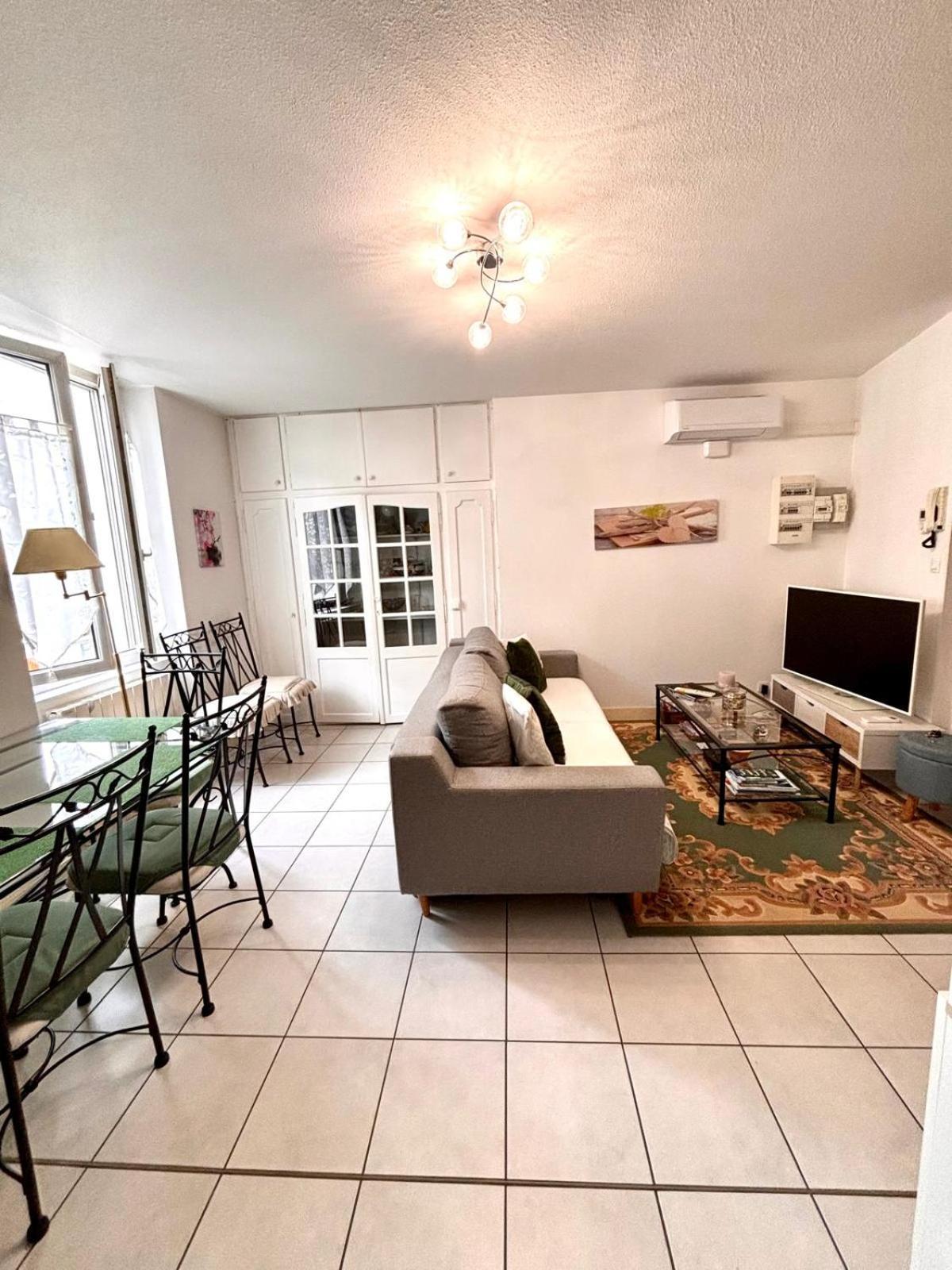 Chez Lucia Appartement Climatise เปรีเกอ ภายนอก รูปภาพ